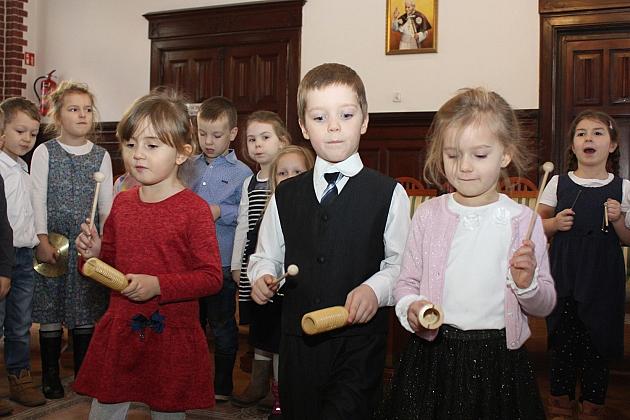 Kolędowa wizyta „Biedronek”