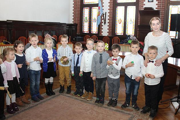 Kolędowa wizyta „Biedronek”