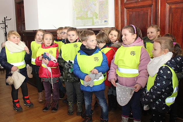 Świąteczna wizyta przedszkolaków z „Jedynki”