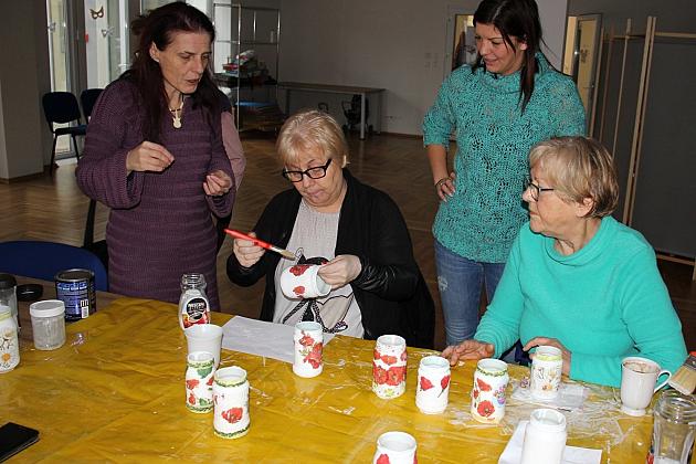 Aktywni seniorzy w Klubie Osiedlowym BAZA