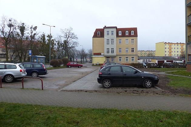 20 nowych miejsc parkingowych przy ulicy Słowackiego