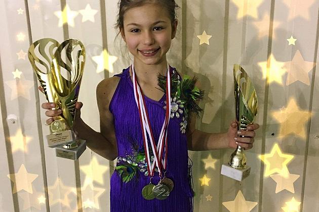 Medale i puchary dla tancerek z SP 8