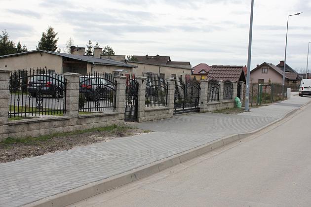 Remont chodnika na Brzozowej, budowa na Nadmorskiej