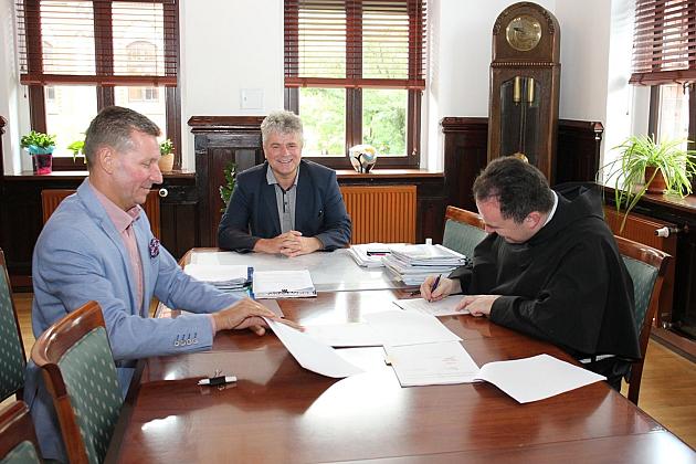 Miasto dofinansowało remont wieży kościoła św. Jakuba Ap.