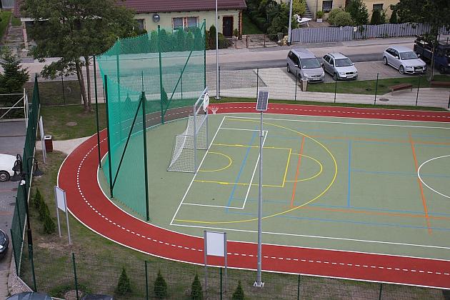 Nowe boisko czeka na małych i dużych