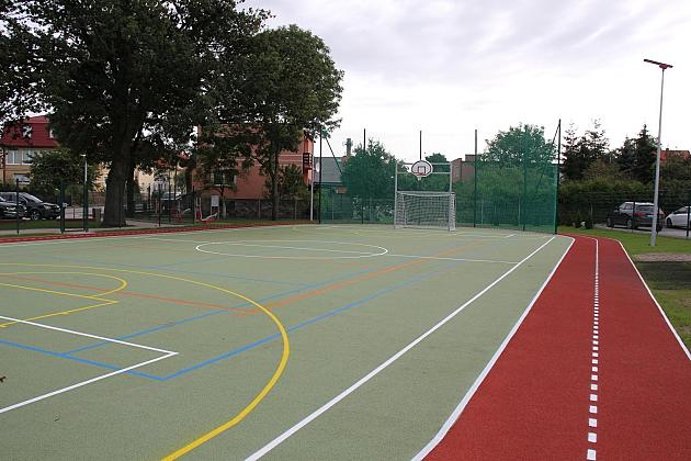 Nowe boisko czeka na małych i dużych