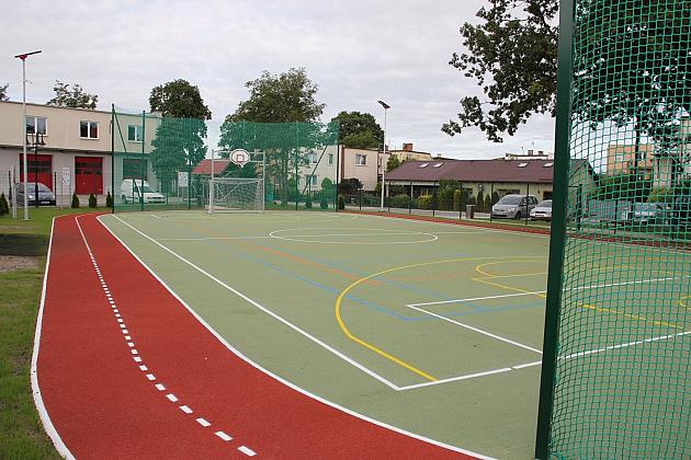 Nowe boisko czeka na małych i dużych