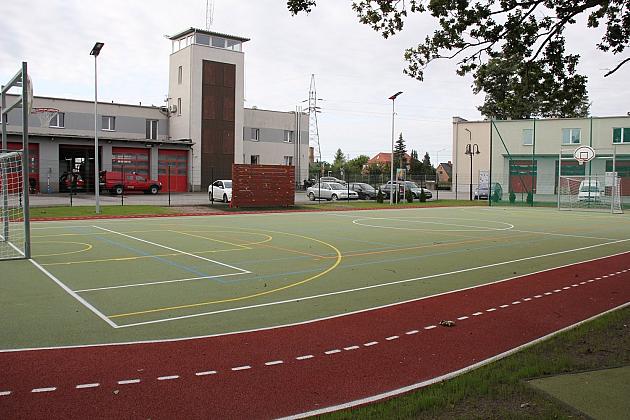 Nowe boisko czeka na małych i dużych