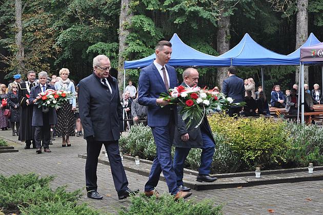 Złożyli hołd ofiarom Marszu Śmierci