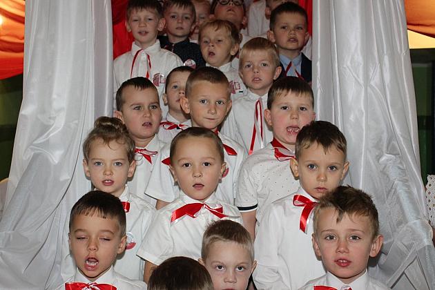 „Mazurek Dąbrowskiego” rozbrzmiał w lęborskich przedszkolach