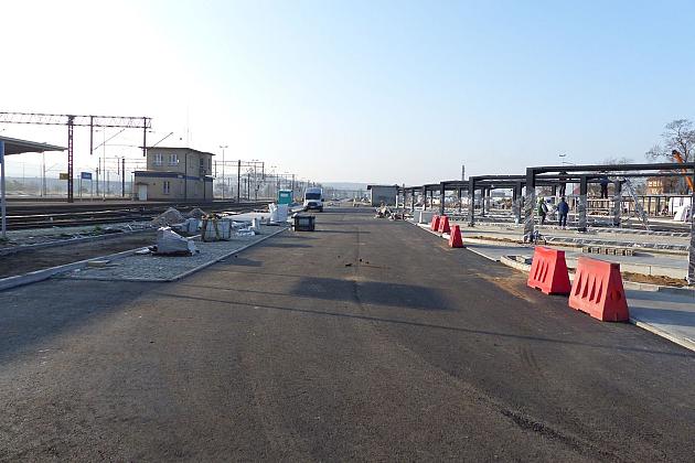 Stawiają wiaty na Lęborskim Węźle Przesiadkowym