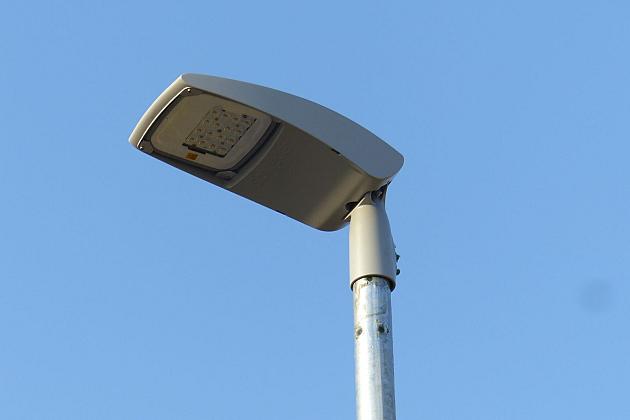 Generała Maczka z asfaltem, chodnikiem i ścieżką dla rowerów