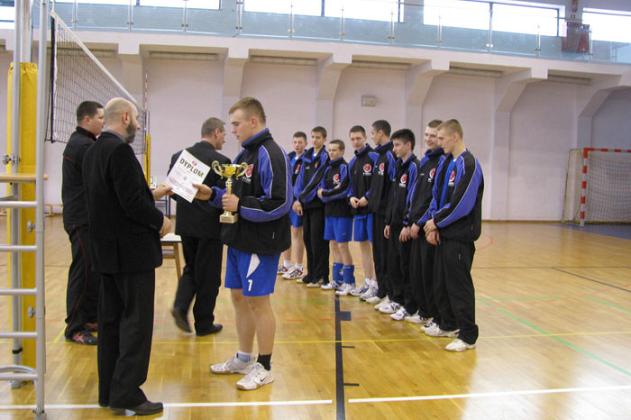 Siatkarskie rozgrywki o puchar Dyrektora Gimnazjum nr 2 w Lęborku