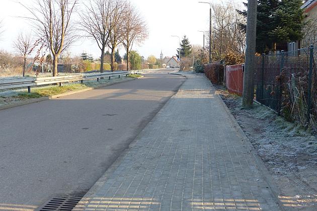 Spółdzielcza z nowym chodnikiem