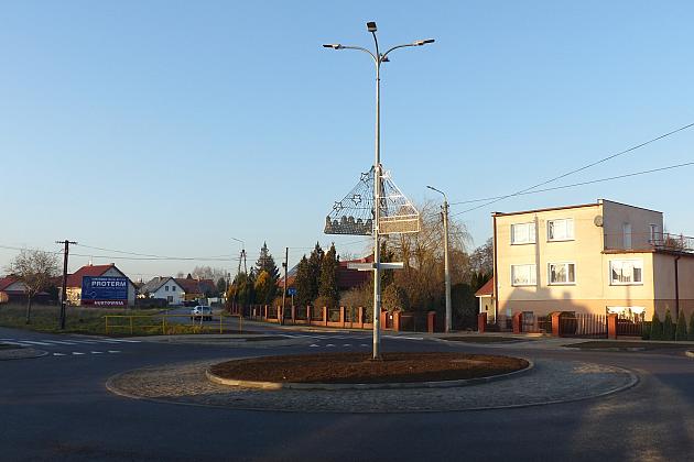 Rondo przy Komuny Paryskiej przebudowane