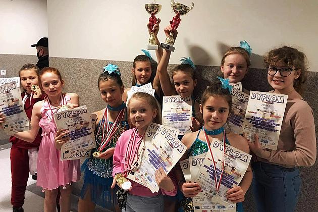 Kolejne sukcesy młodych tancerek z SP 8