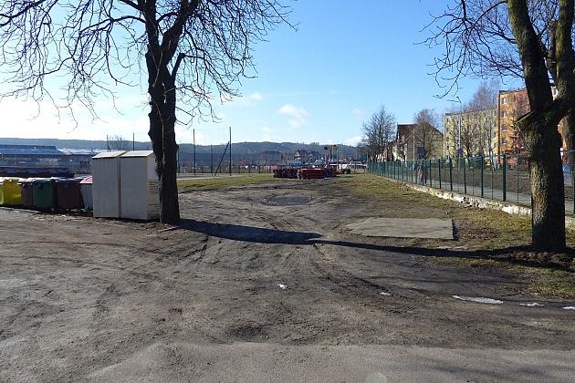 Rusza budowa parkingu i dziedzińca przy Szkole Podstawowej nr 1