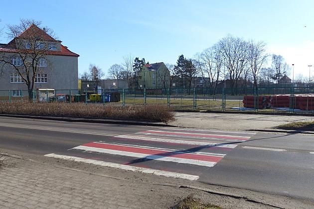 Rusza budowa parkingu i dziedzińca przy Szkole Podstawowej nr 1