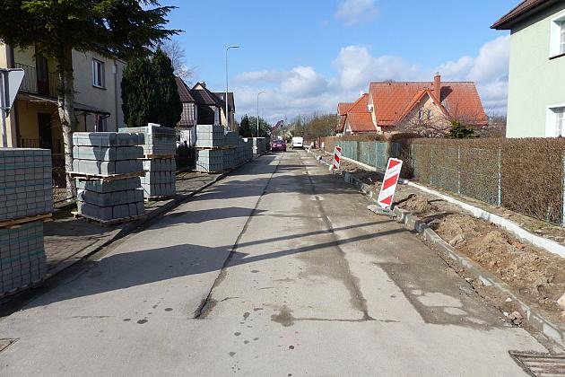 Remont chodników i nawierzchni ulicy Zawiszy Czarnego