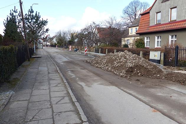 Remont chodników i nawierzchni ulicy Zawiszy Czarnego