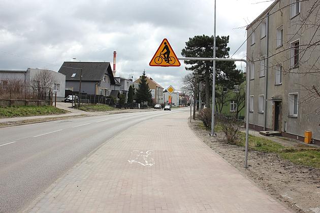 Na Kossaka powstał szeroki ciąg pieszo-rowerowy