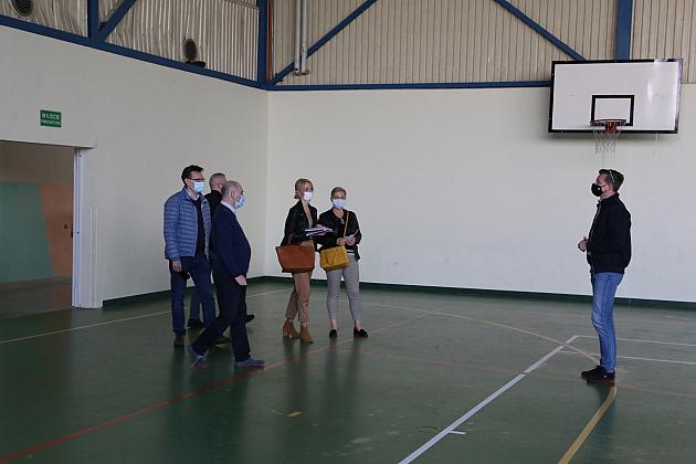 Punkt Szczepień Powszechnych w lęborskiej SP 8