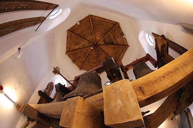 Wieża zabytkowego kościoła NMP Królowej Polski wyremontowana