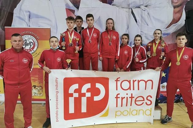 Shotokan Lębork z workiem medali w Legnicy