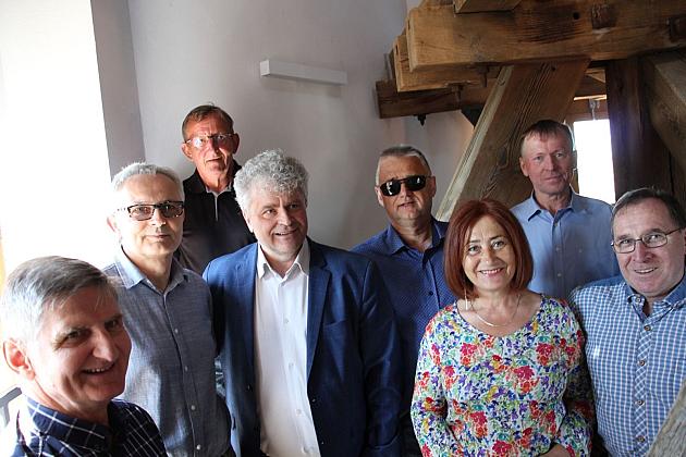 Wieża zabytkowego kościoła NMP Królowej Polski po remoncie