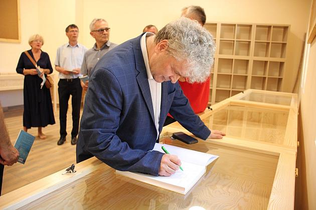 Wieża zabytkowego kościoła NMP Królowej Polski po remoncie