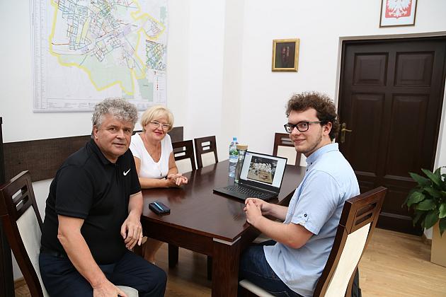 Gratulacje dla maturzysty za sukces w ogólnopolskim konkursie technicznym