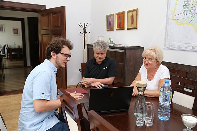 Gratulacje dla maturzysty za sukces w ogólnopolskim konkursie technicznym