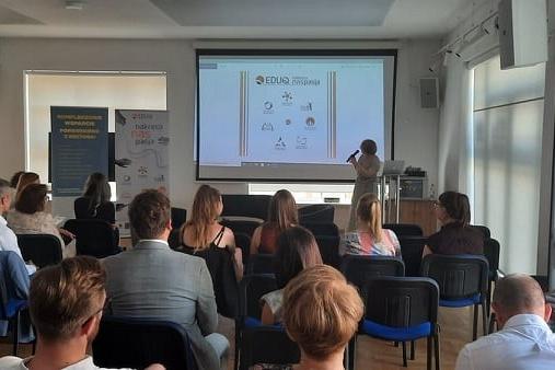 Konferencja pt. Lęborskie Spotkania Praktyków Pomocy i Wsparcia w Klubie Osiedlowym Baza