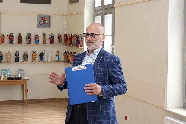 Rozmowy o komunikacji miejskiej przy Lęborskim Węźle Przesiadkowym