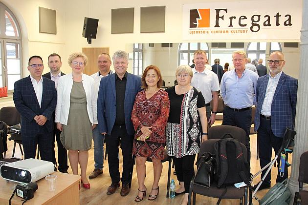 Rozmowy o komunikacji miejskiej przy Lęborskim Węźle Przesiadkowym