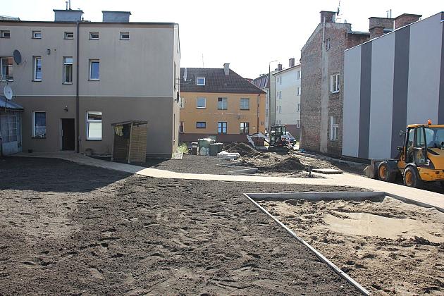 Podwórka integracyjne zmieniają „Lębork Nowy Świat”