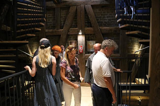 Wystawa „I anieli Go powiedli” w wieży Sanktuarium św. Jakuba Ap.