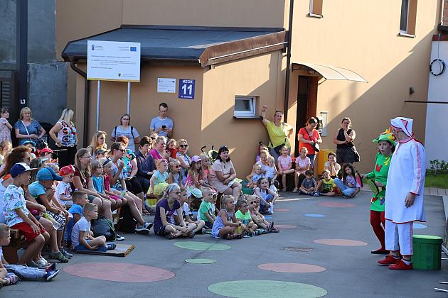 Radość w „Zakątku Kultury”. Letnie spektakle dla najmłodszych widzów