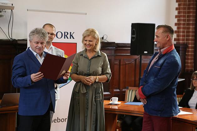 Spotkanie w ratuszu w sprawie nowego roku szkolnego