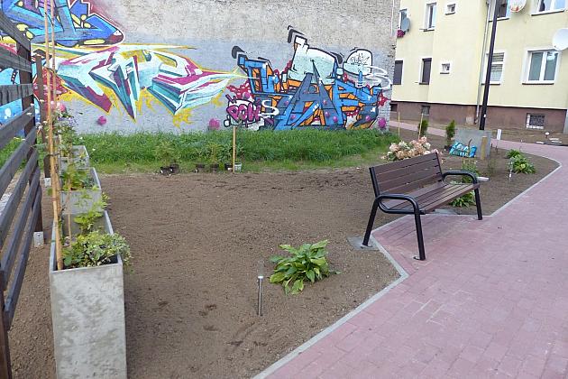 Przy Stryjewskiego utworzono podwórko integracyjne