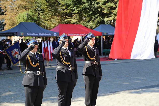 Uroczystość nadania sztandaru dla strażaków