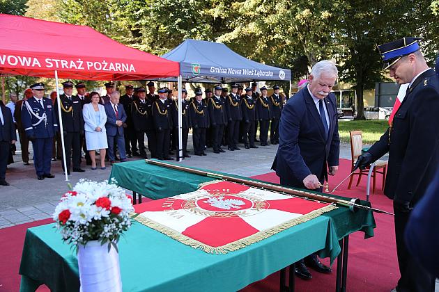 Uroczystość nadania sztandaru dla strażaków