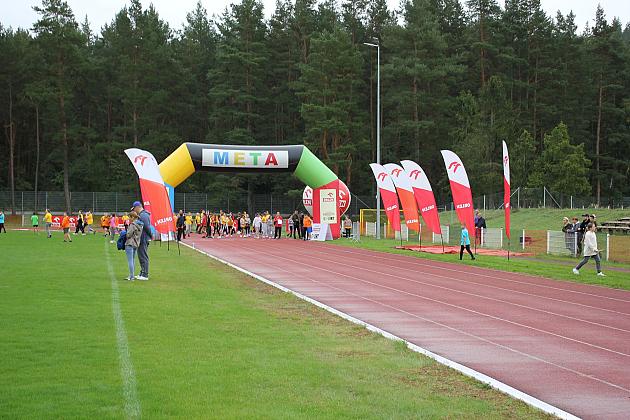 „Z podwórka na bieżnię”. Święto sportu na stadionie