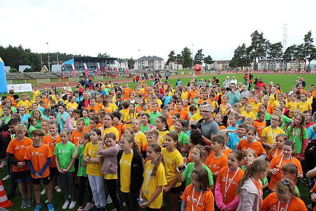 „Z podwórka na bieżnię”. Święto sportu na stadionie