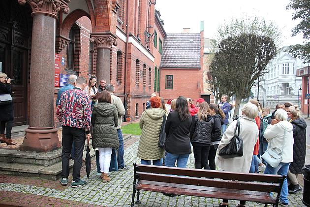 Rzeźby z cyklu WARRIOR stanęły pod ratuszem