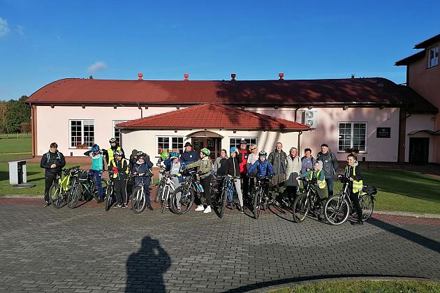 Pieszo i rowerami – rajd „Poznajemy piękno gminy Potęgowo”