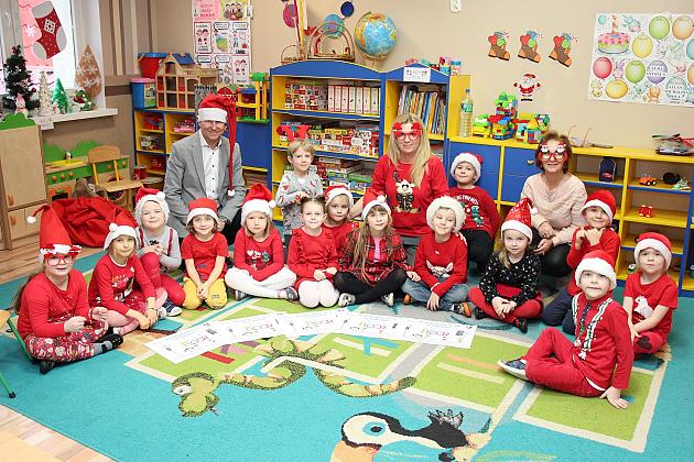 Mikołaj sprezentował przedszkolakom interaktywne podłogi SMART FLOOR