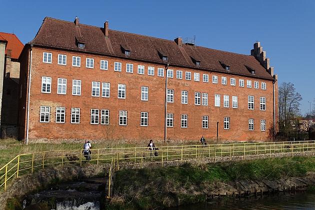 Rzeka Łeba oczyszczona