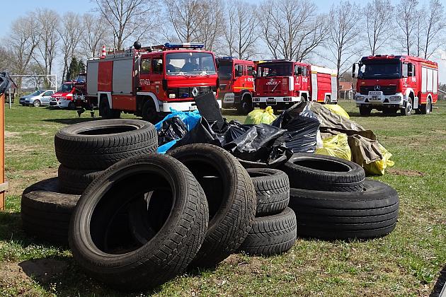 Rzeka Łeba oczyszczona