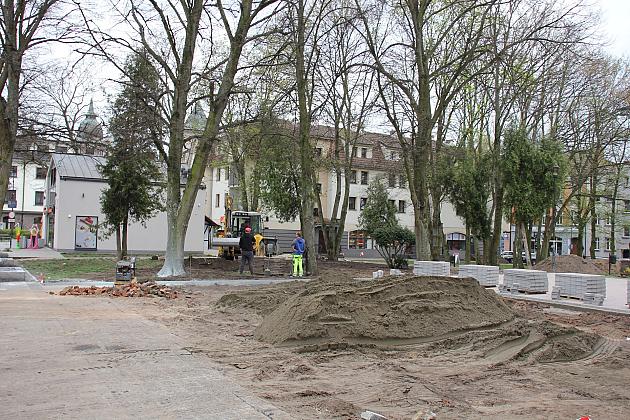 Metamorfoza skweru przy Placu Pokoju